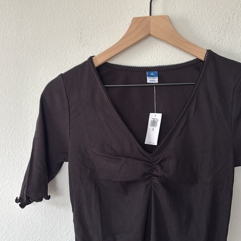 Old Navy Ruffle-Trim Ribbed Top - Picture 8 of 10